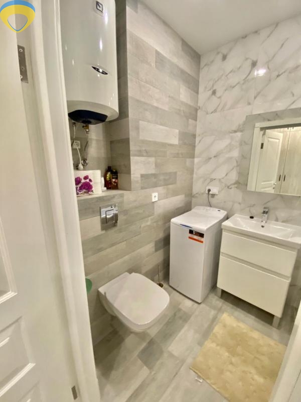 продажа однокомнатной квартиры номер A-173752 в Приморском районе, фото номер 6
